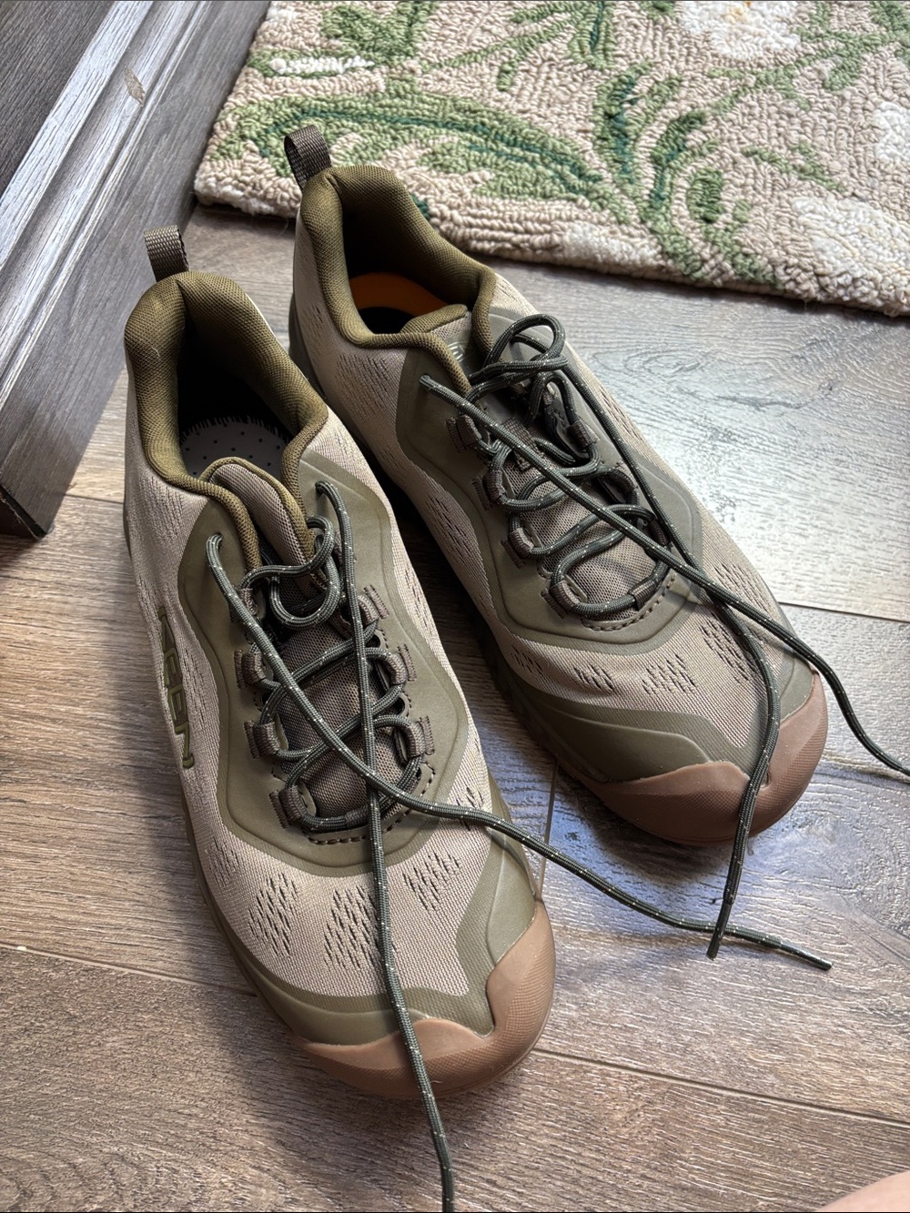 Keen Men's Olive and Brown Low-Profile Trail Shoes